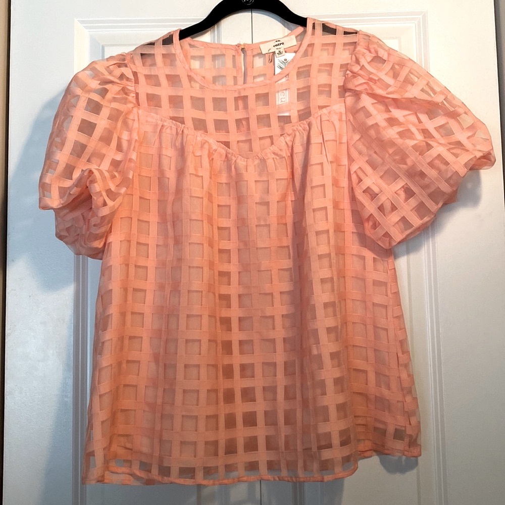 entro Peach Grid Puff Sleeve Top